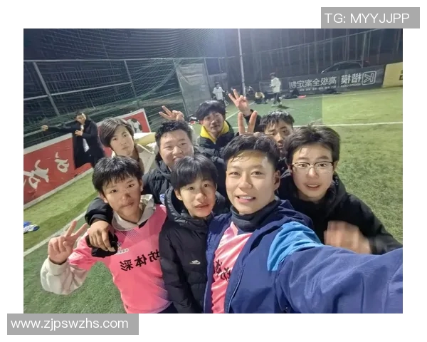 武汉足球明星友谊赛激情上演球迷共聚一堂感受足球魅力与友谊的交融